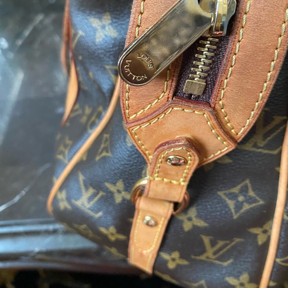 Authentic Louis Vuitton Stresa GM - Picture 4 of 8